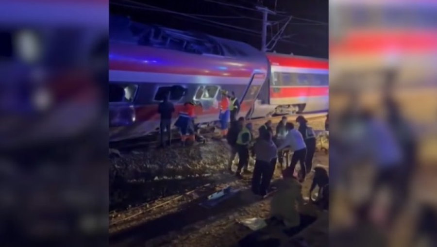 Поезда столкнулись в Испании: 21 погибший