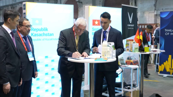 Қазақстандық делегация Германия кәсіпкерлерімен кездесті