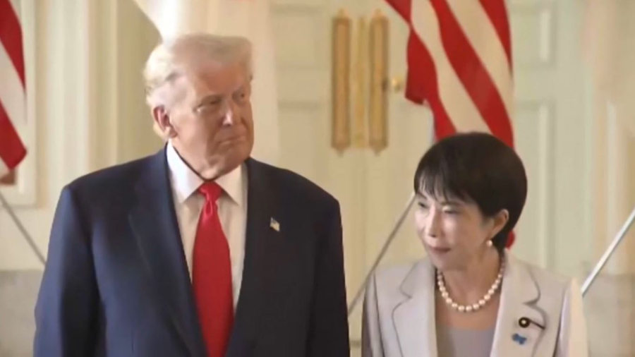 Трамп встретился с премьером Японии