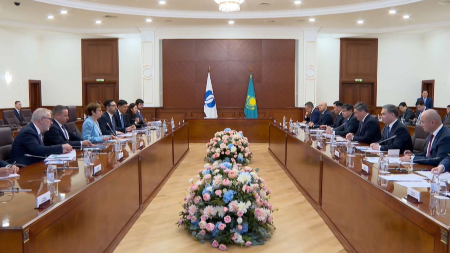 ЕҚДБ Қазақстан экономикасына €930 млн инвестиция құйды