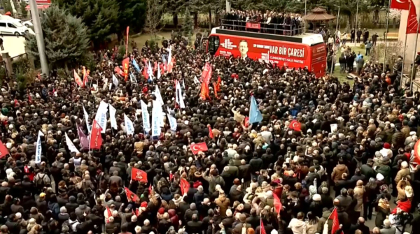 Протесты на фоне задержания мэра Стамбула вспыхнули в Турции