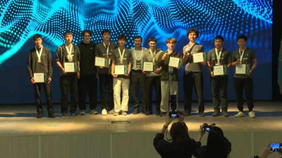 Награждены победители республиканской олимпиады по ИИ