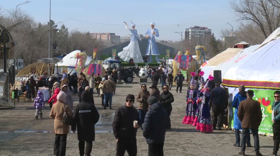 Масштабные народные гулянья проходят в Карагандинской области