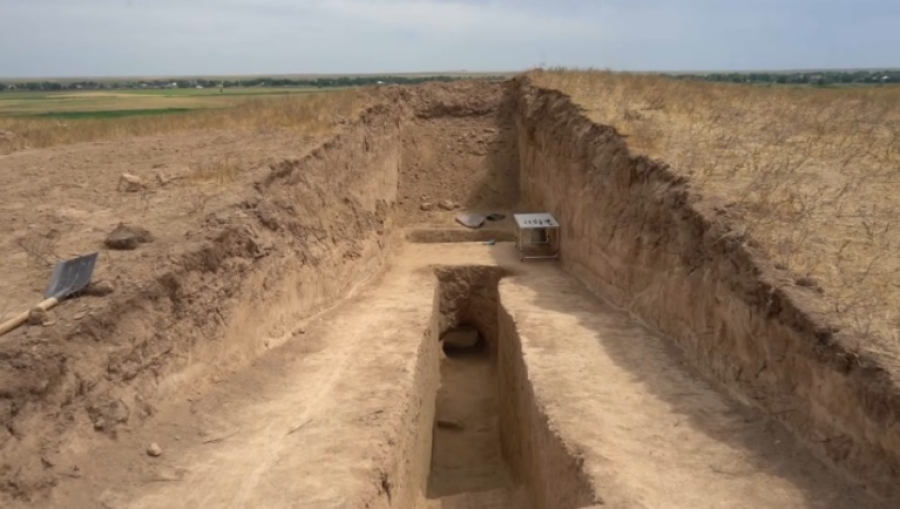 Захоронение знатного воина обнаружили археологи на юге Казахстана