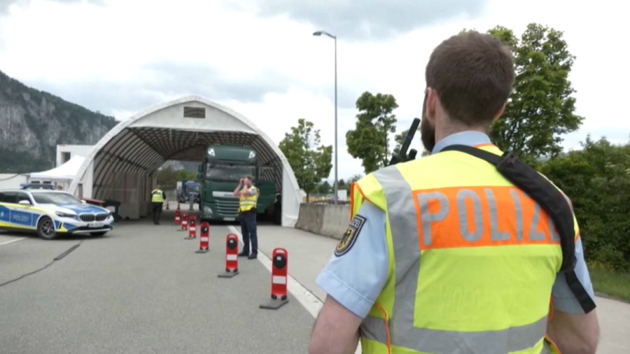 Германиядан 9500 мигрант депортацияланды