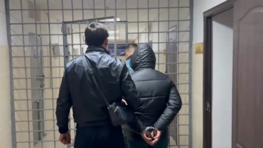 Две группы интернет-мошенников выявили в Жетысу