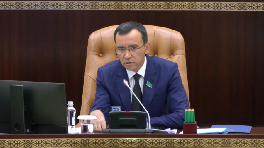 Сенат үшінші сессияда 89 заңды қарады