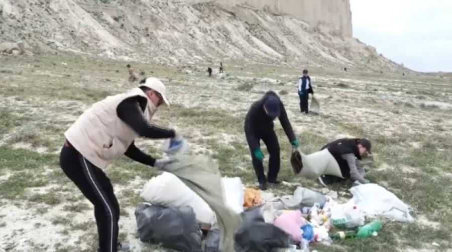 Айрақты тауында экологиялық акция өтті