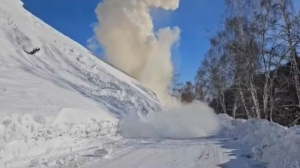 Снежные лавины спустили в Алматинской области
