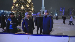 Глава МВД проверил полицейских Астаны в новогоднюю ночь