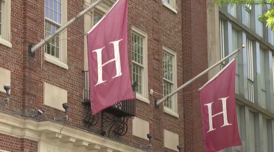 Трамп Гарвардтан 1 млрд доллар өтемақы талап етті