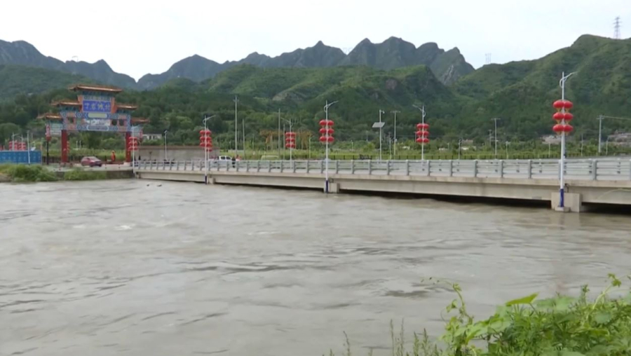 Бейжіңде тасқын қаупінен 60 мың тұрғын эвакуацияланды