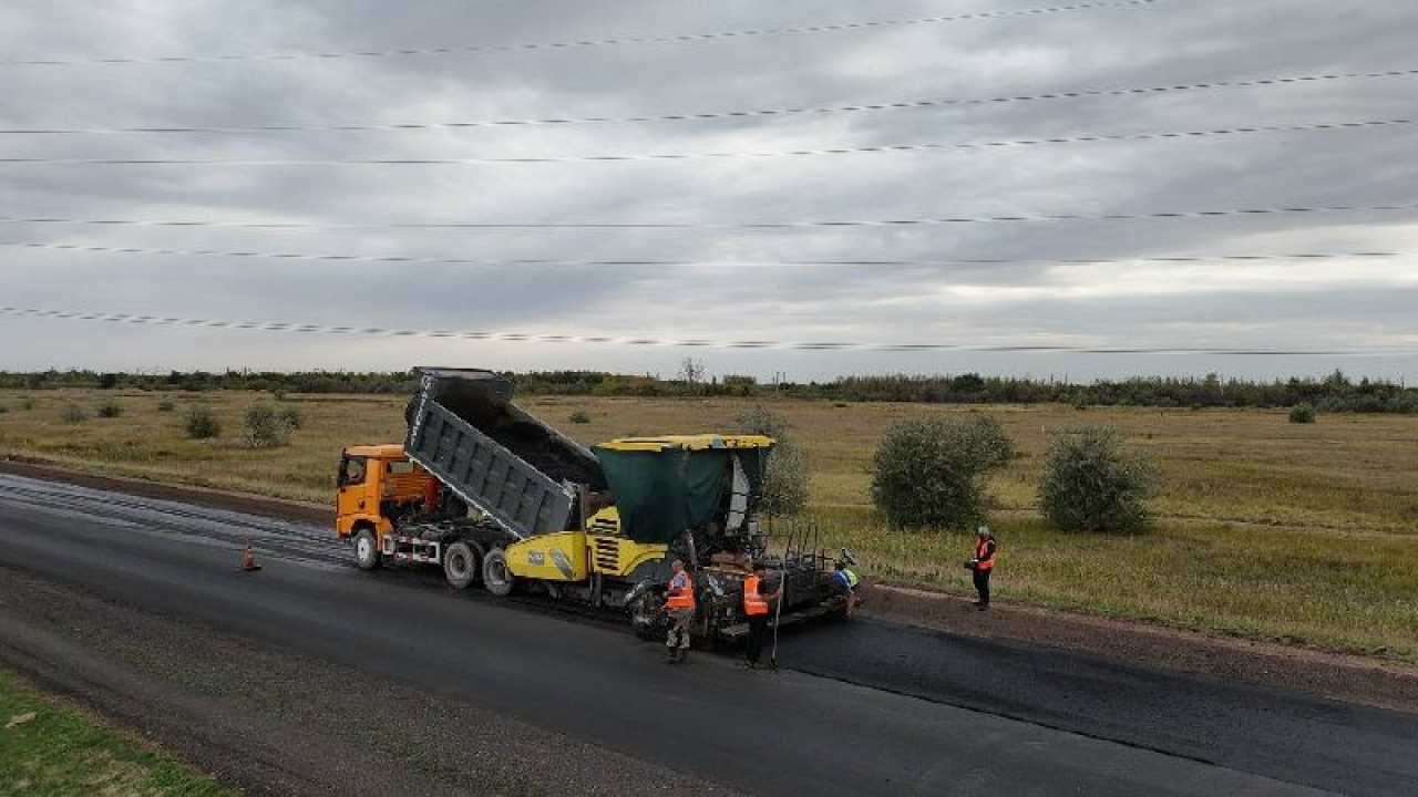 Ақмола облысында маңызды автожолдың жөндеуі аяқталуға жақын