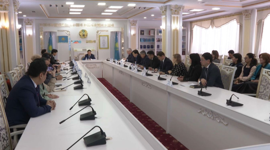 Мәдениет өкілдері Конституцияның жаңа жобасын талқылады