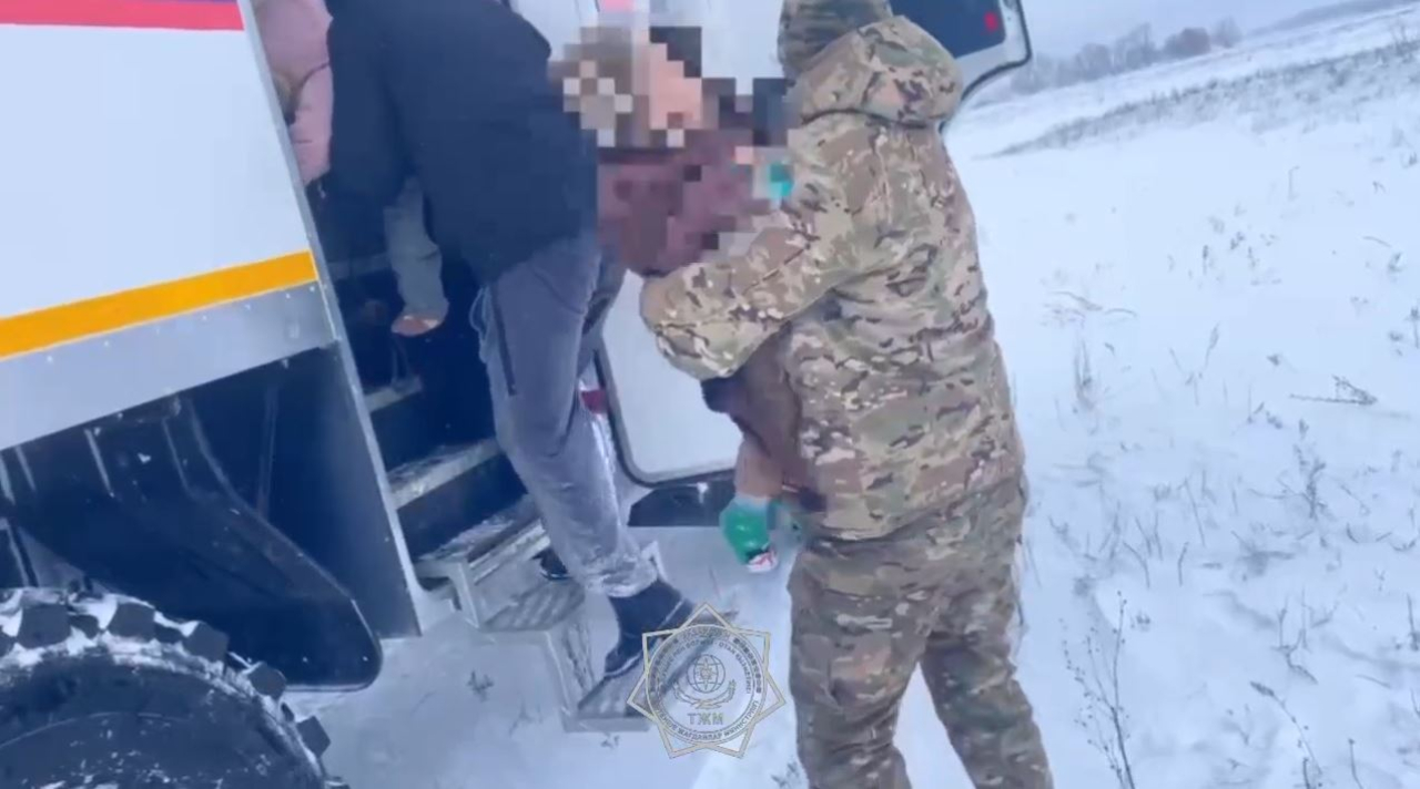 БҚО-да қар құрсауынан 18 адам құтқарылды