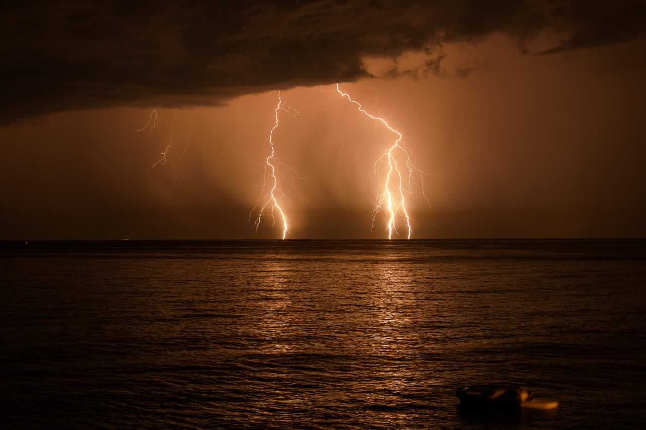 Заморозки, дожди и ветер прогнозируют в Казахстане