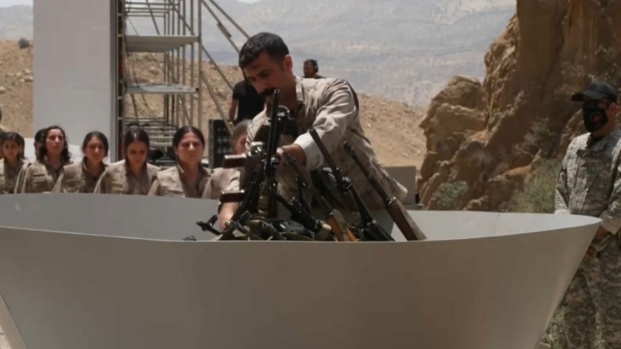 Түркияда тыйым салынған Күрдістан жұмысшы партиясы қаруын тапсырды