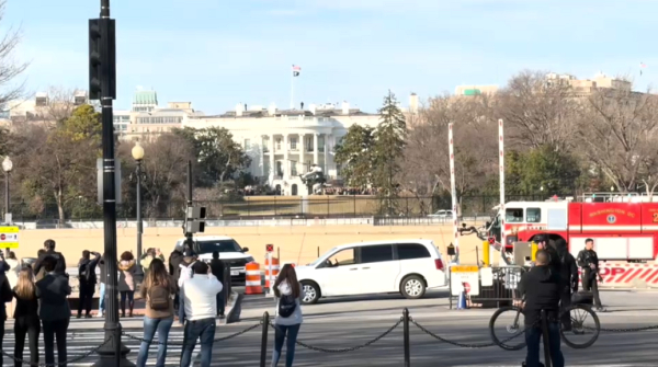 АҚШ-та Ақ үйдің жанындағы атыс кезінде күдікті жараланды