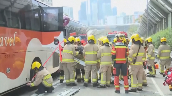 Более 100 человек пострадали в крупном ДТП в Гонконге