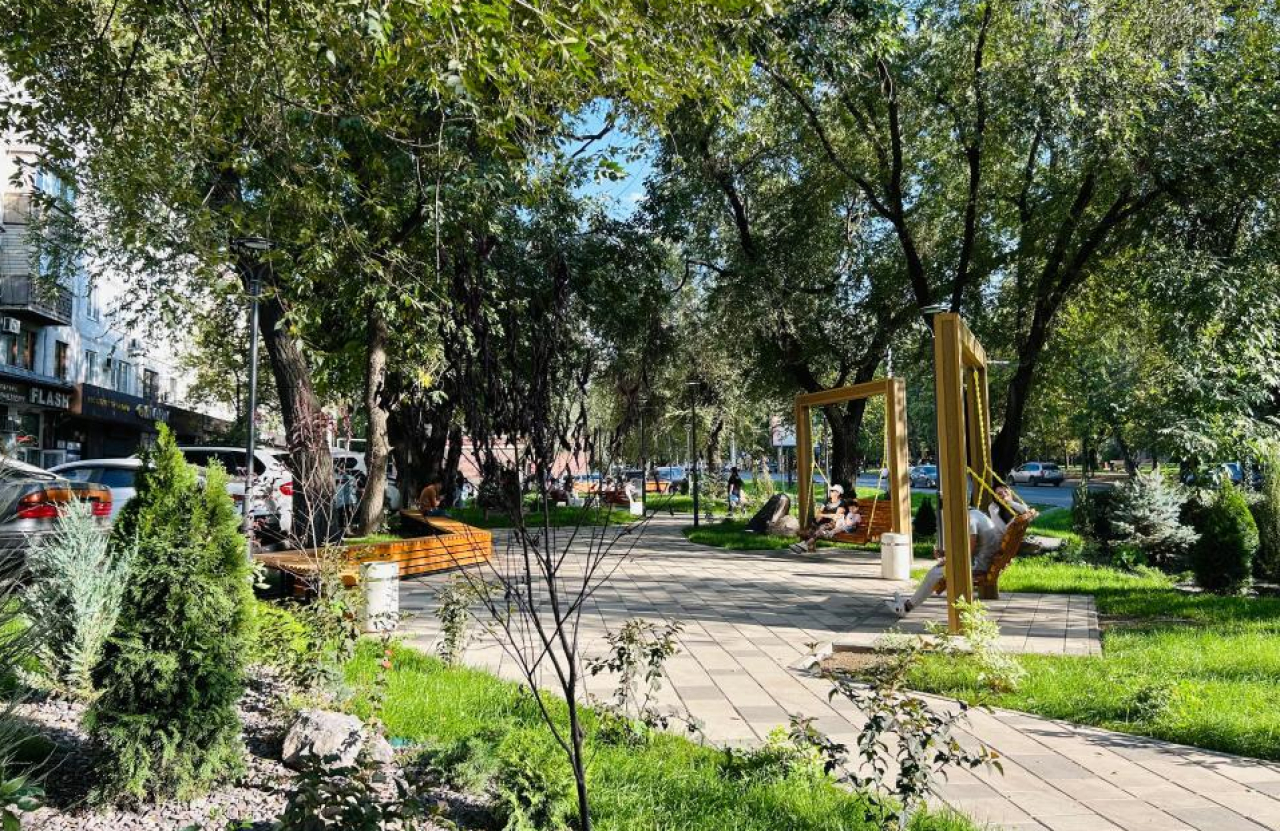 Новый сквер появился в Ауэзовском районе Алматы