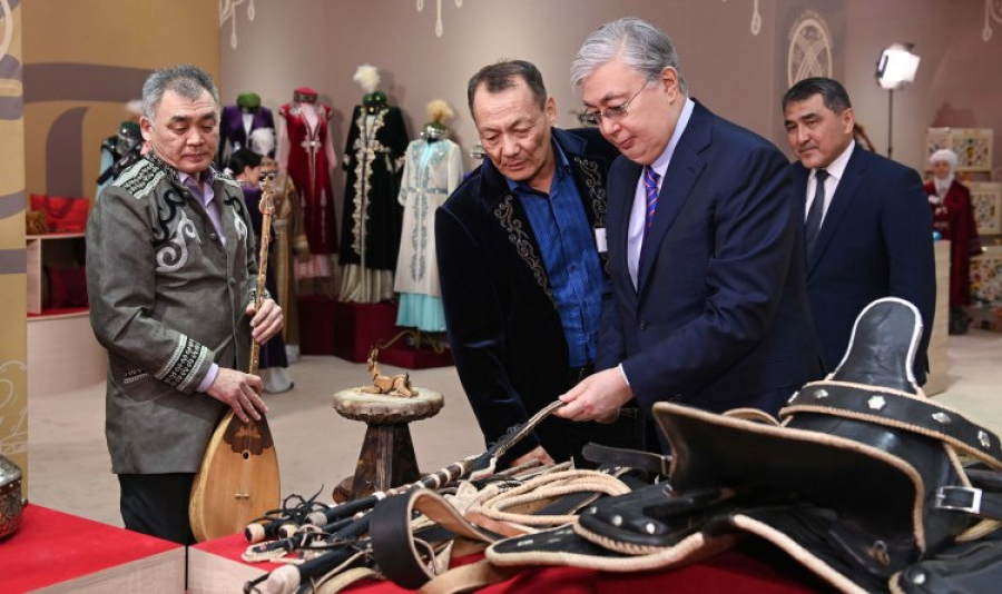 Президент посетил выставку ремесленников  Жамбылского региона