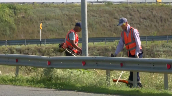 Ақтөбеде республикалық маңызы бар жолдар тазартылып жатыр