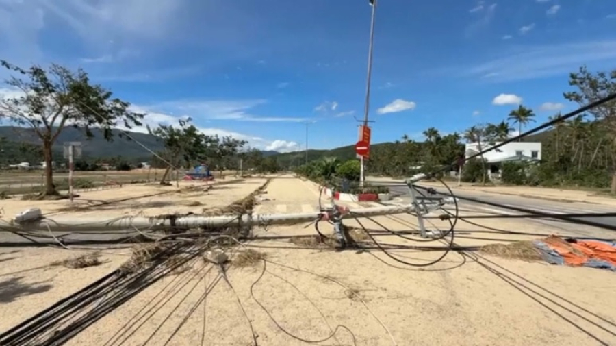 Тайфун оставил без света 1,5 млн жителей Вьетнама