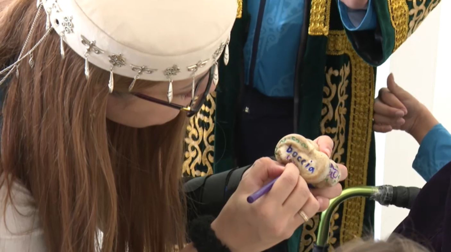 Астанада Наурыз мейрамы қарсаңында асық атудан турнир өтті