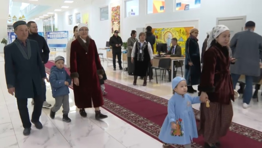 261 участок для голосования работает в Мангистауской области