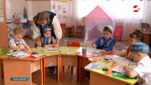 В селе Перцевка учителя и ученики посещают уроки в национальной одежде