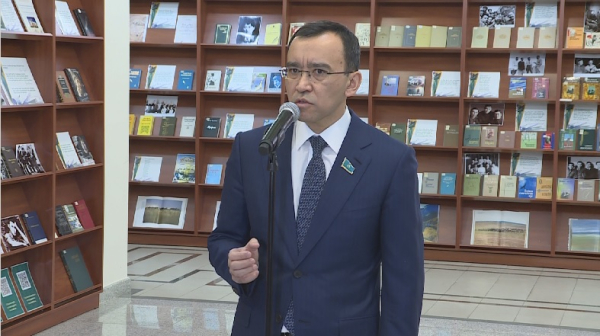 М.Ашимбаев обратил внимание на рекордное число кандидатов