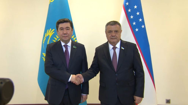 Казахстан и Узбекистан укрепляют сотрудничество