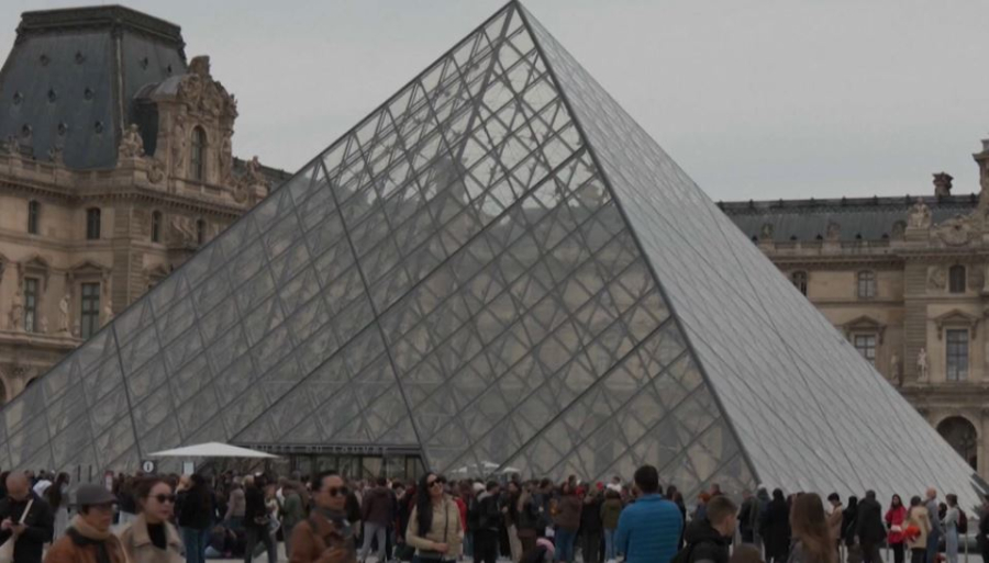 Луврды тонаған тағы екі күдікті айыпталды  