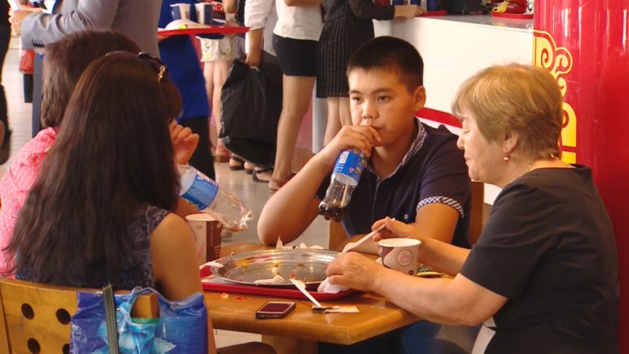 Елде әр бесінші бала семіздікке шалдыққан