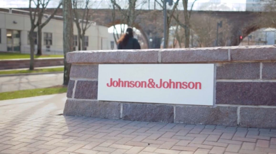 Johnson &amp; Johnson урегулирует иски за $5,5 млрд