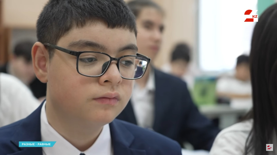 Для него школа как родной дом. История особенного Имина Ахметова