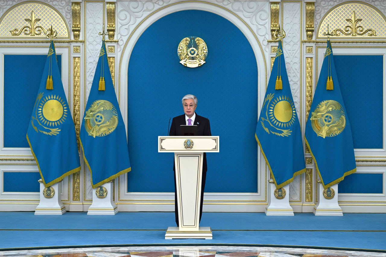 Президент жас дарындарды марапаттады