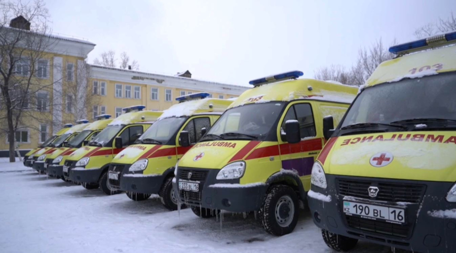 ШҚО-да жедел жәрдем көліктері берілді