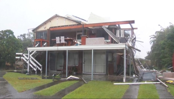 Циклон оставил без электричества 300 тысяч человек в Австралии