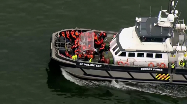 Ирландияға асыққан мигрант көп