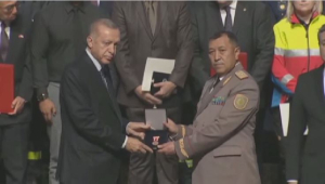 Эрдоган вручил госнаграды казахстанцам