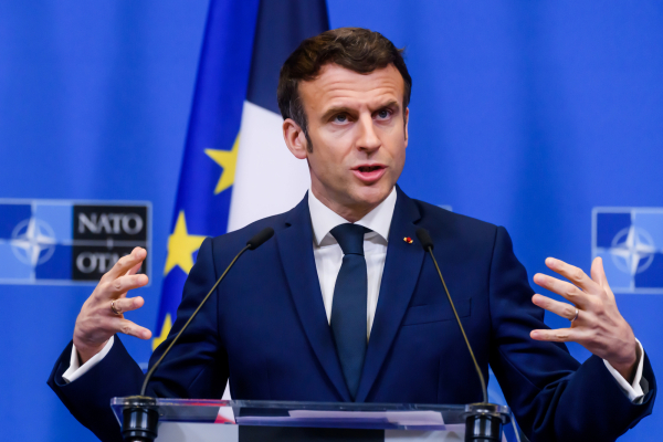 Эммануэль Макрон анонсировал обращение к французам