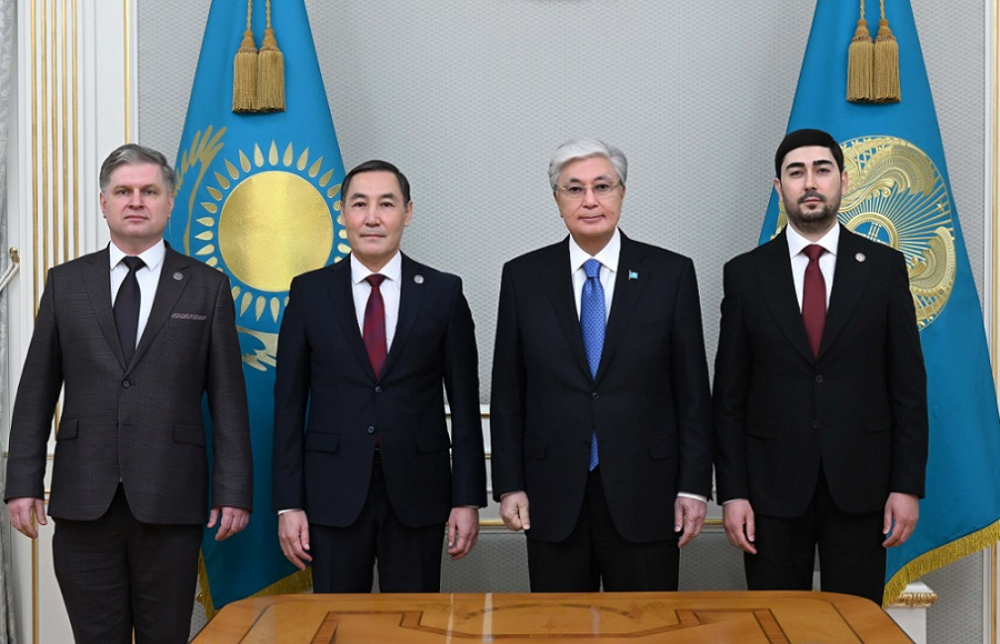 Глава государства встретился с зампредами АНК