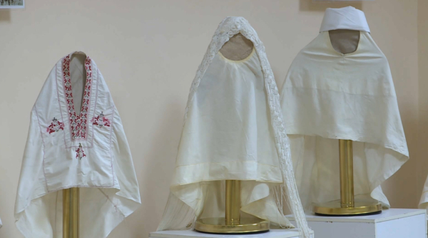 Қарағандыда «Кимешек – аналардың алтын тәжі» атты көрме өтті