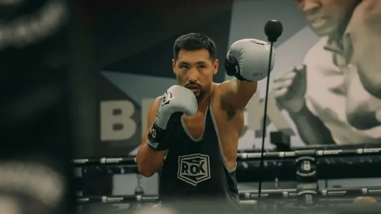Жәнібек Әлімханұлы WBO чемпиондық белбеуінен ресми түрде бас тартты