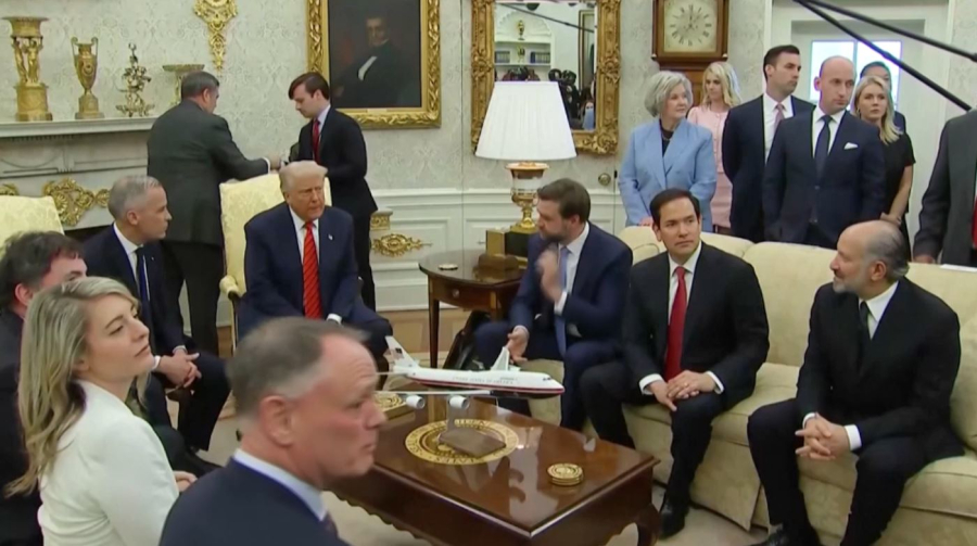 АҚШ Канадамен сауда келіссөзін тоқтатты