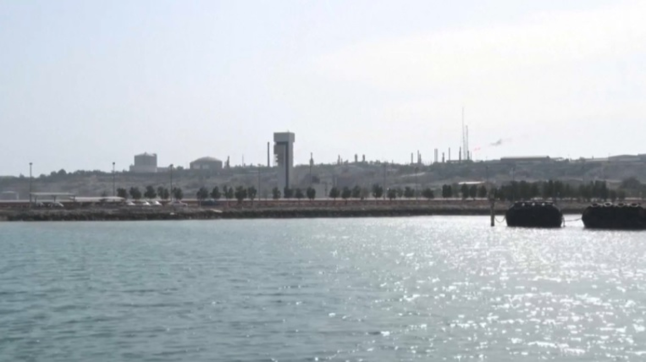 Мошенники пытаются нажиться на морской блокаде в Ормузе