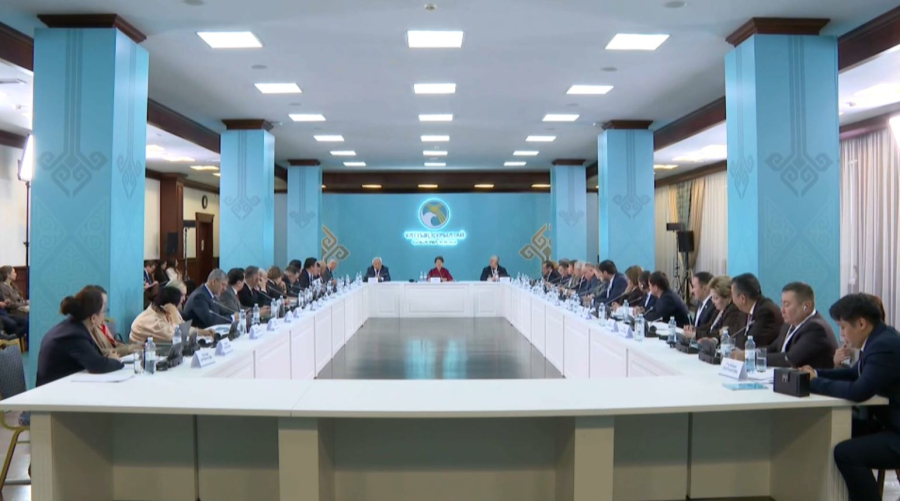 Ұлттық құрылтай: қоғамды толғандырған мәселелер талқыланды
