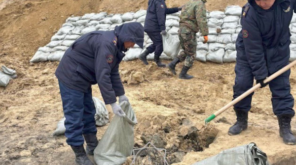 Атырау облысында су тасқынының алдын алу шаралары жалғасып жатыр