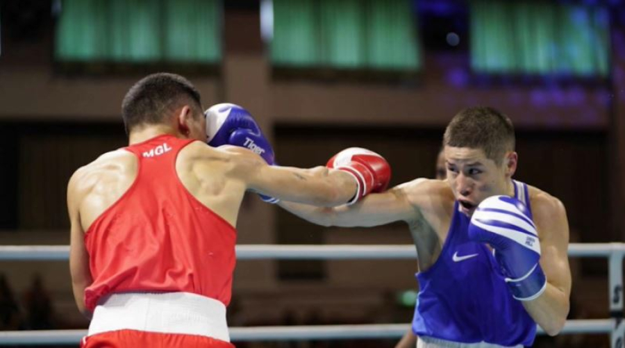 ЧМ по боксу: Оразбек Асылкулов одержал победу
